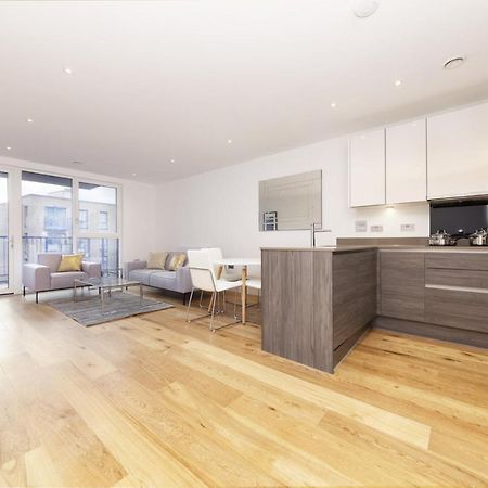 Stylish Family Sized 2 Bedroom Apartment London Ngoại thất bức ảnh